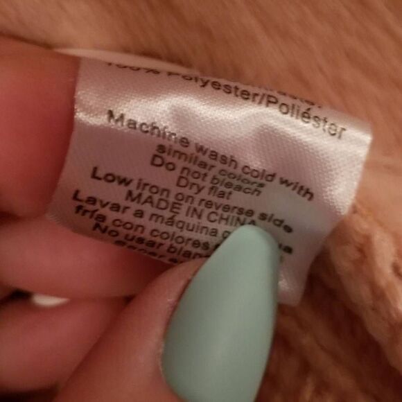 Twelfth Love Blush Pink Faux Fur Sweater Vest Large - Picture 8 of 8